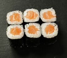 Сяке ролл