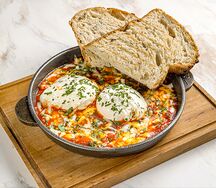 Шакшука сырная