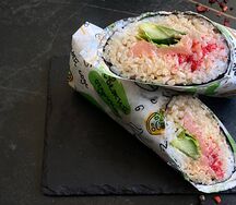 Суширитто с лососем