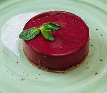 Пирожное Чёрная Смородина