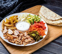 Шаверма на тарелке