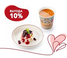 Панкейки с крем-чизом и вареньем и Облепиховый чай