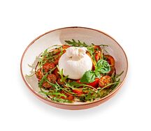 Буррата с томатами