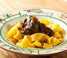 Паппарделле Миланезе с рагу из щёчек