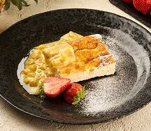 Творожная запеканка с персиковым конфитюром