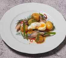 Филе сельди с теплым картофелем