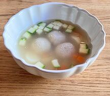 Детский куриный суп с фрикадельками