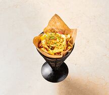 Картофель фри с охотничьими колбасками