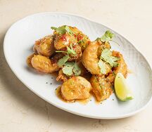 Креветки, кальмары, цукини в темпуре