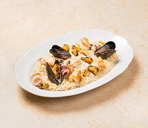 Трюфельная паста орзо с морепродуктами