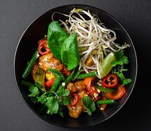 Hot Asia c куриной грудкой и соусом свит чили