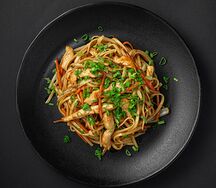 Вок с курицей и соусом терияки