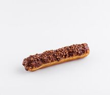 Эклер Шоколадно-ореховый