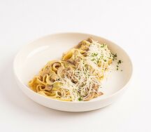 Паста с грибами в сливочно-трюфельном соусе