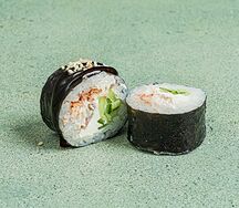 Ролл с угрём и огурцом