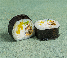 Ролл с мидиями