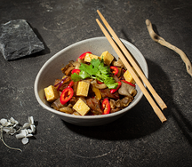 Лапша рисовая с говядиной