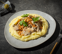 Бефстроганов с пюре