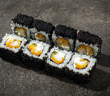 Ролл с креветкой темпура и персиком