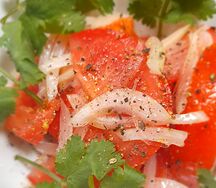 Помидоры с луком