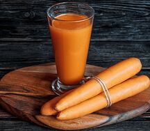 Свежевыжатый морковный сок