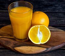 Свежевыжатый апельсиновый сок