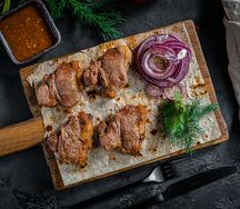 Шашлык из cвинoй шейки
