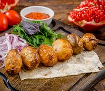 Шашлык из молодого картофеля