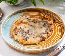 Отбивная из курицы с грибами и сыром