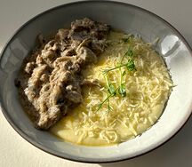 Говядина с крем-пюре