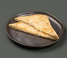 Блинчик гречневый с сыром, яйцом и индейкой