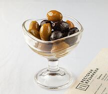 Маслины, оливки 