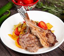 Баранина корейка с овощами
