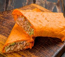 Шаурма в сырном лаваше