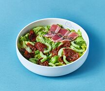 Салат с маринованным тунцом