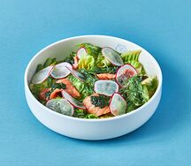 Салат с лососем