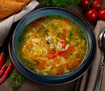 Куриный суп с лапшой