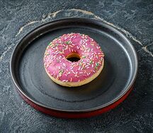 Донат Клубничный