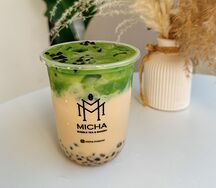 Чай с молоком, матчей и красной фасолью