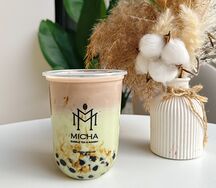 Чай с молоком шоколадом и мятой