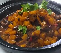 А 10. Тушеная говяжья брюшина с картофелем