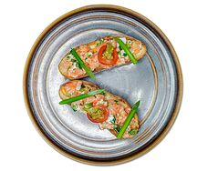 Брускетта с лососем