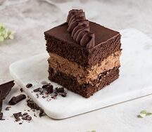 Торт Шоколадный штрейзель с карамелью