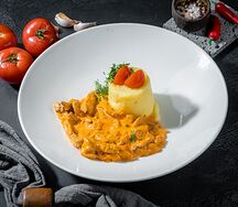 Бефстроганов с картофельным пюре