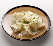 Карпаччо из кольраби