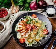 Цезарь с курицей