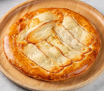 Хачапури с копченым сулугуни