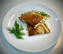 Овсяноблин с сыром сулугуни и зеленью