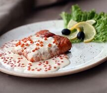 Семга в икорном соусе