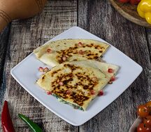 Кутабы с зеленью и сыром